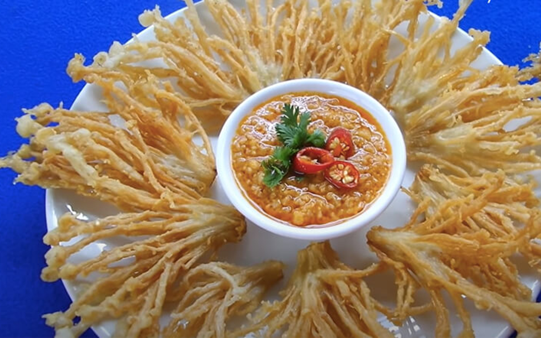 Ăn 1 mớ rau n&agrave;y tốt ngang thịt b&ograve;, mọc đầy bờ r&agrave;o ai kh&ocirc;ng biết hơi ph&iacute;- Ảnh 4.