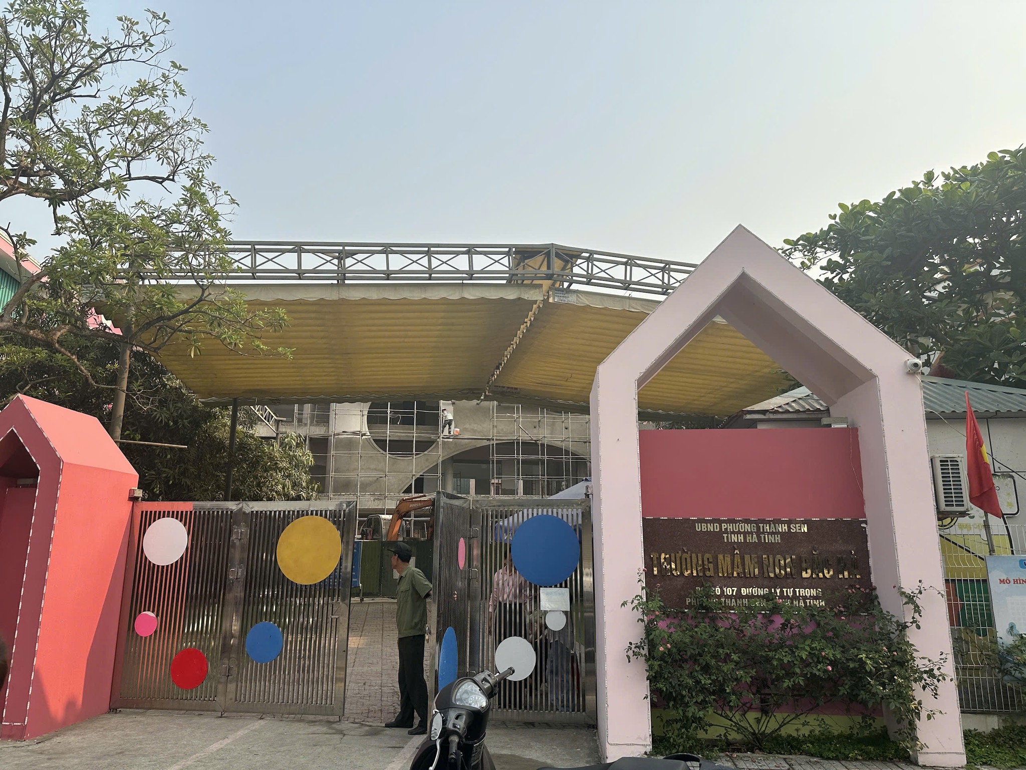 Cô giáo “tác động” vào đầu trẻ mầm non: Hé lộ nguyên nhân vụ việc- Ảnh 1.