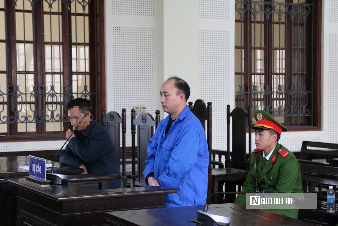 Sự cô độc của ông bố 7 đứa con ngày hầu toà và độc chiêu giấu ma túy trong nội y- Ảnh 1.