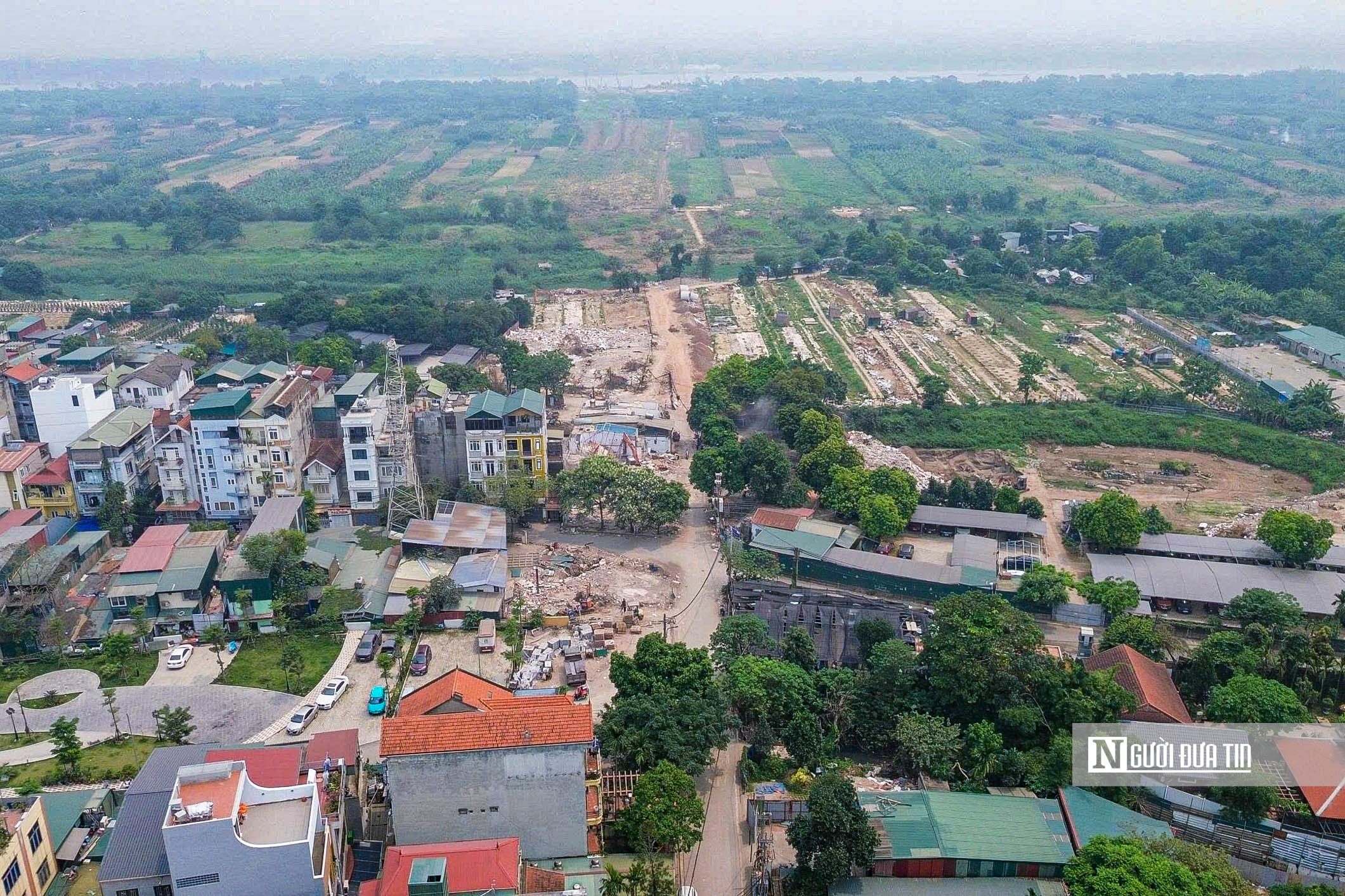 Hà Nội: Người dân thu dọn đồ đạc, trả mặt bằng để xây cầu Tứ Liên - Ảnh 4.