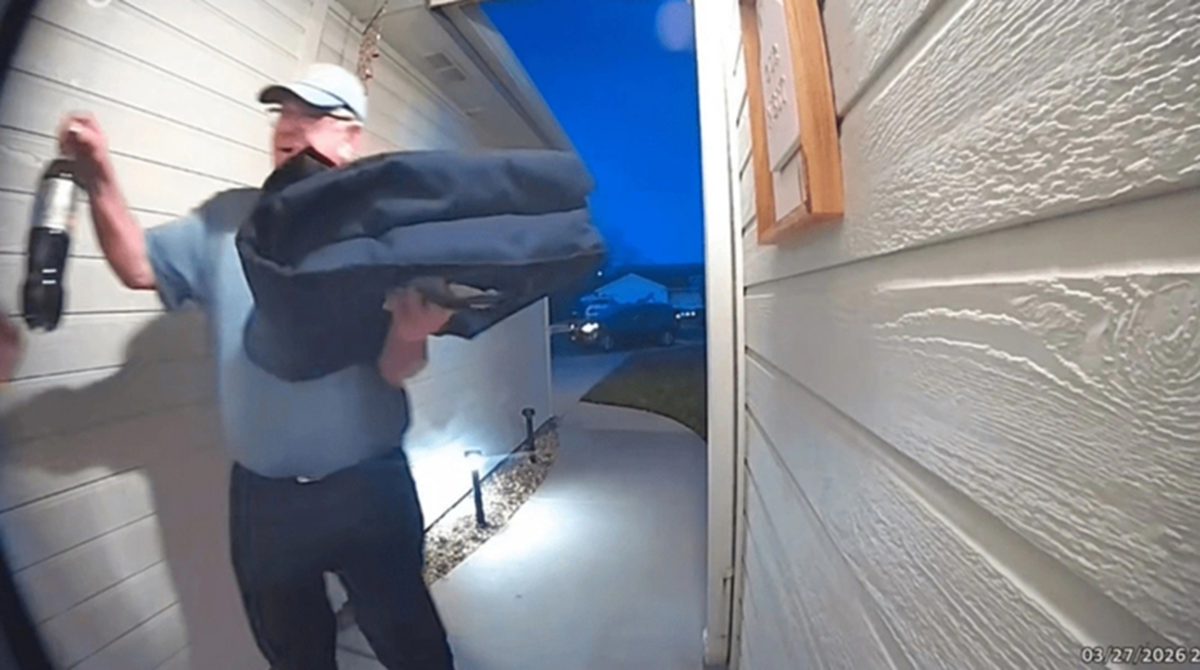 Nam shipper được khách 