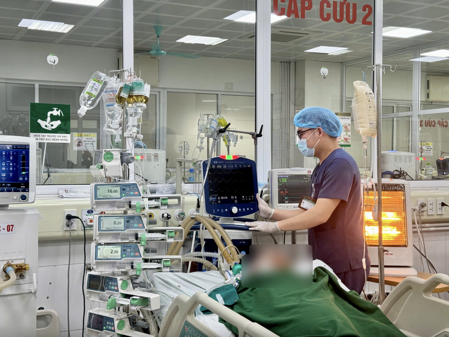 Tay chân miệng tăng, xuất hiện chủng EV71 đáng lưu ý - Ảnh 2.