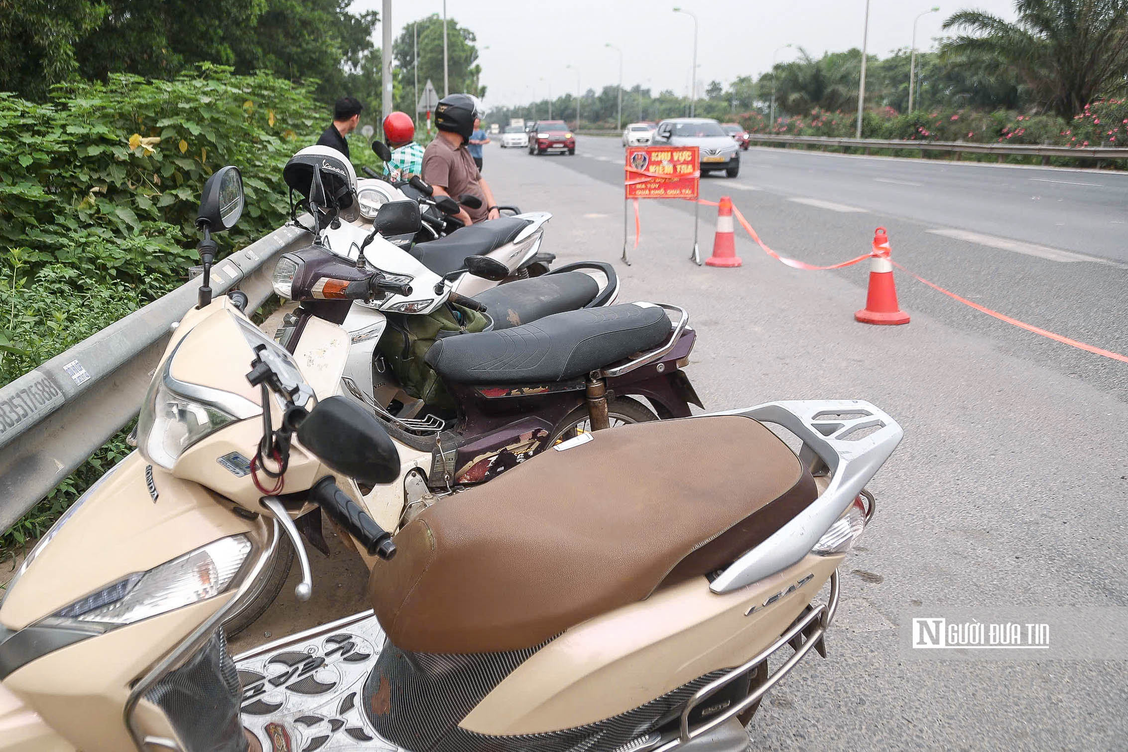 H&agrave; Nội: Loạt xe m&aacute;y bị xử l&yacute; khi đi v&agrave;o cao tốc Đại lộ Thăng Long- Ảnh 12.