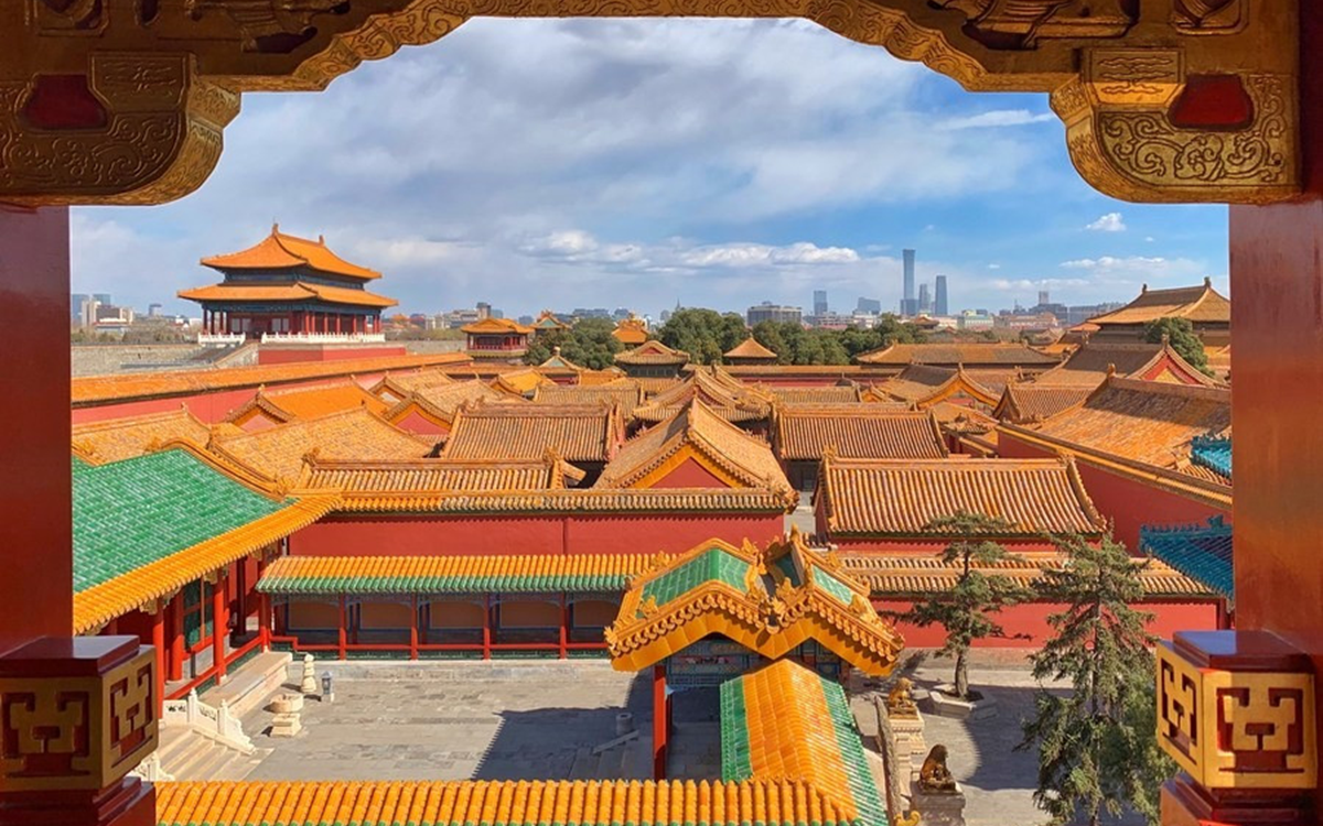 Bí Ẩn Nhà Vệ Sinh Trong Tử Cấm Thành: Giải Pháp Di Động Của Hoàng Gia