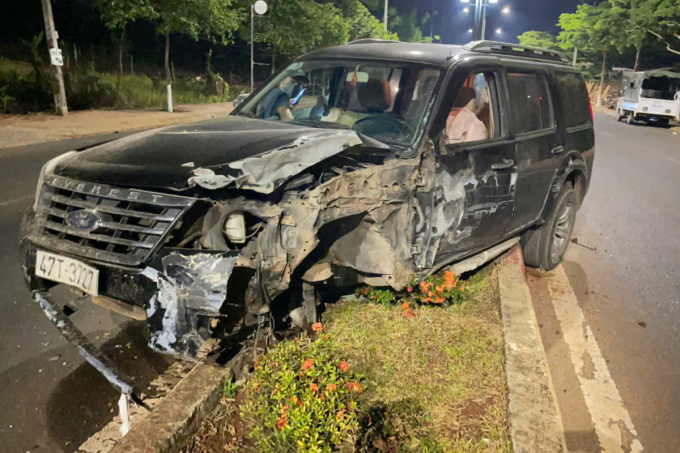 Hi hữu trộm &ocirc; t&ocirc; kh&ocirc;ng biết l&aacute;i, &ldquo;b&iacute; đường&rdquo; leo c&acirc;y dừa trốn vẫn kh&ocirc;ng tho&aacute;t - Ảnh 2.