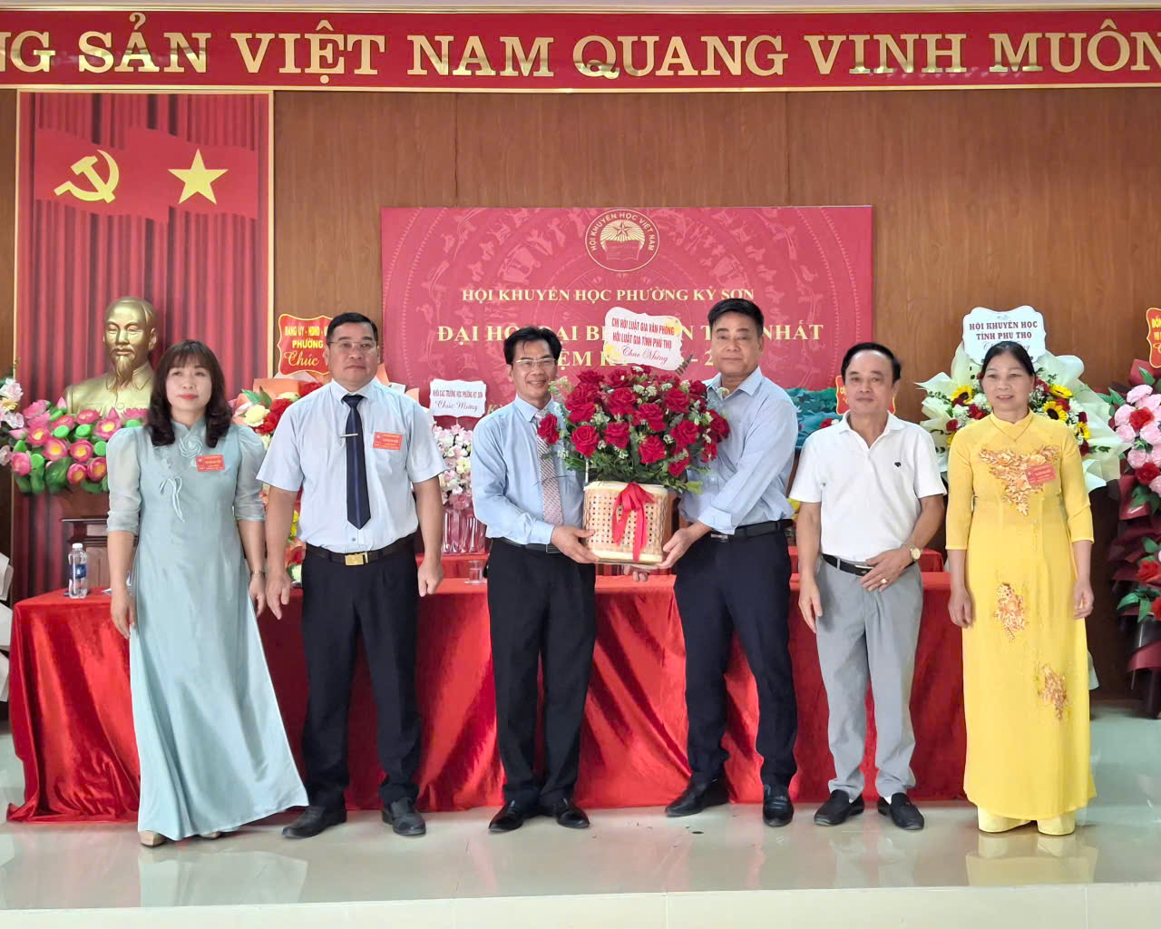 Luật gia Vũ Thế Cương làm Chủ tịch Hội Khuyến học phường Kỳ Sơn - Ảnh 3.