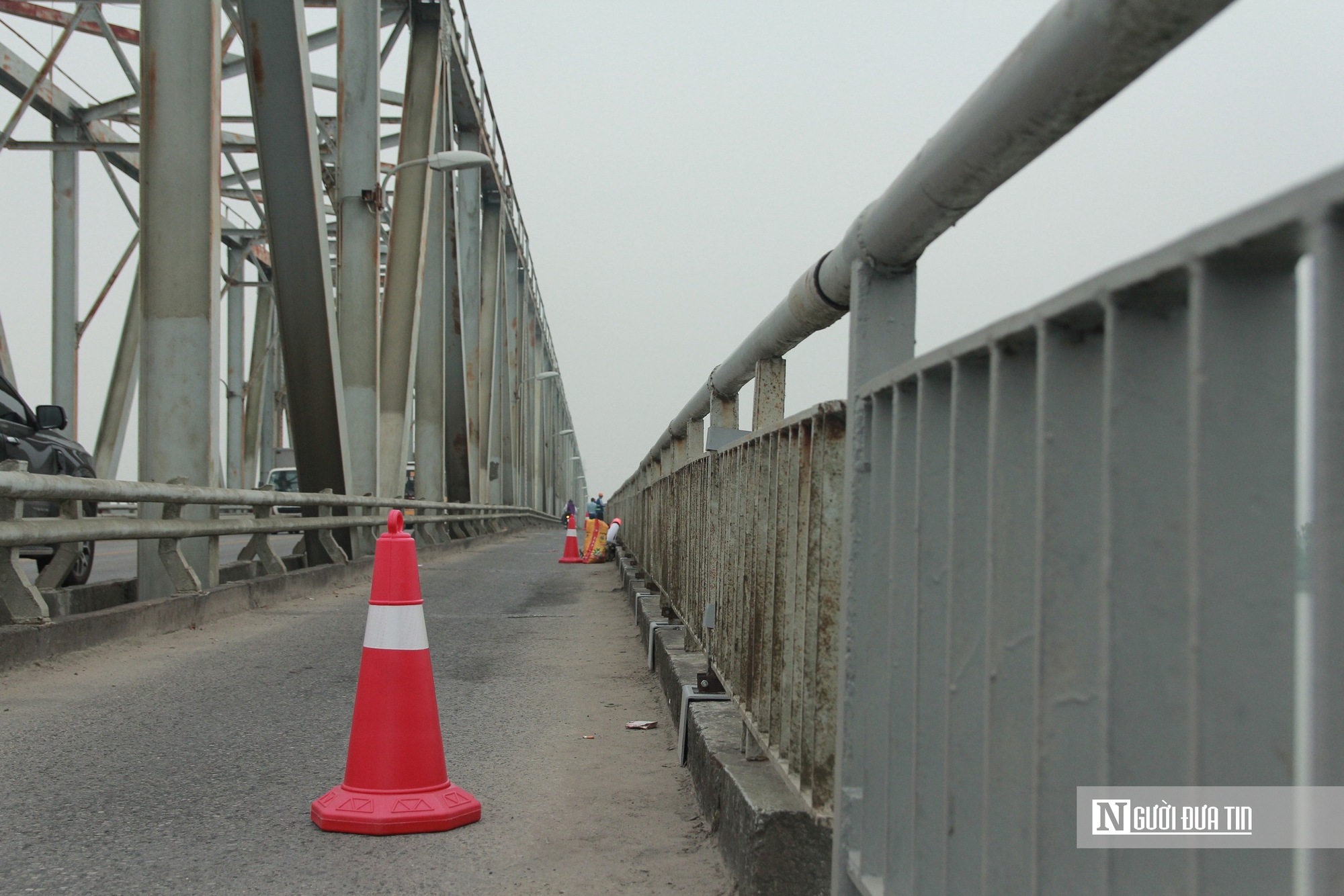 Triển khai xây dựng, lắp đặt lưới an toàn trên cầu Bến Thủy 1- Ảnh 7. Triển khai xây dựng, lắp đặt lưới an toàn trên cầu Bến Thủy 1- Ảnh 7.