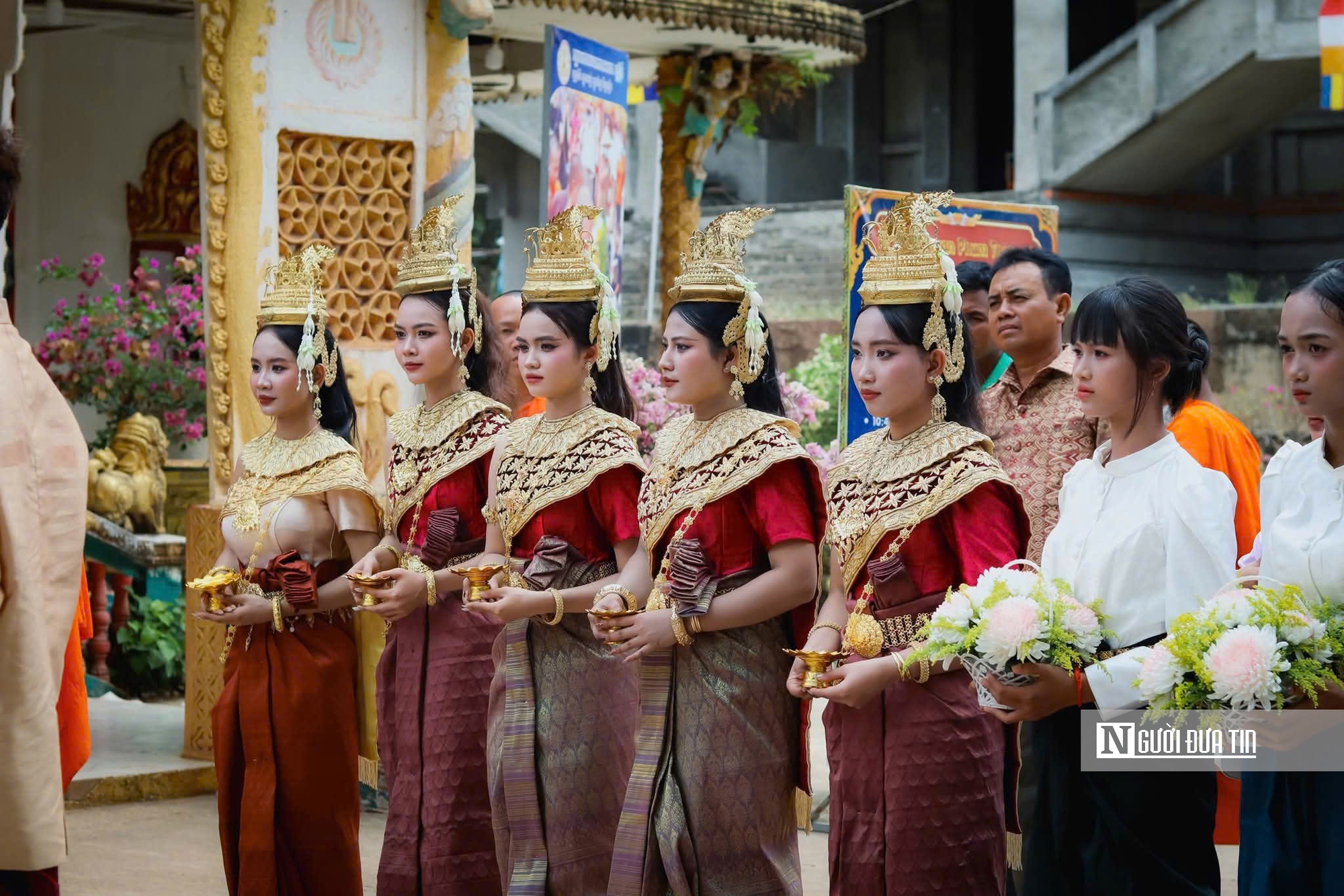 Rộn ràng Tết Chol Chnam Thmay: Phum sóc Khmer “bừng sắc” đón năm mới - Ảnh 6.