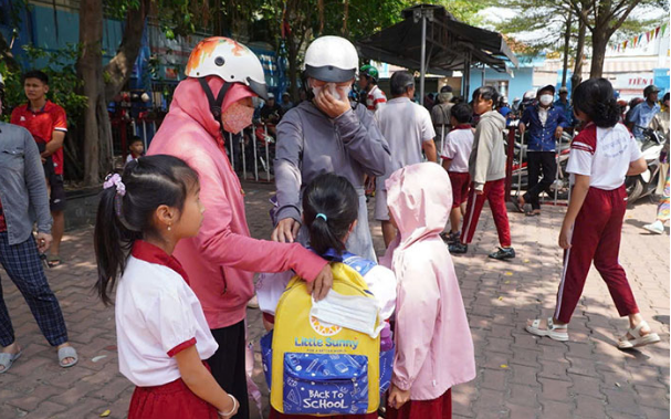 Tp.HCM ghi nhận 25 học sinh v&agrave; bảo mẫu trường tiểu học nhập viện - Ảnh 2.