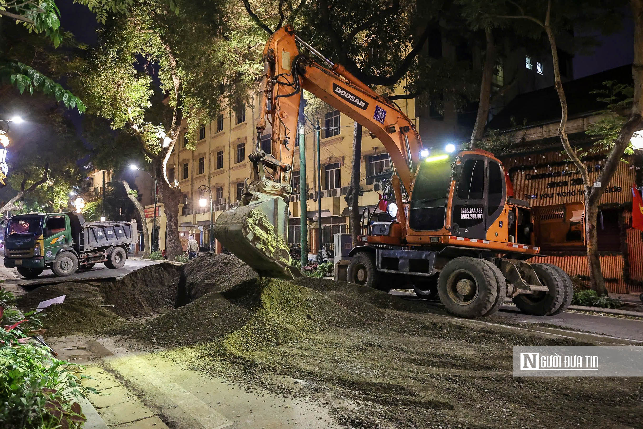 Cận cảnh thi c&ocirc;ng xuy&ecirc;n đ&ecirc;m c&ocirc;ng tr&igrave;nh chống ngập ở H&agrave; Nội- Ảnh 13.