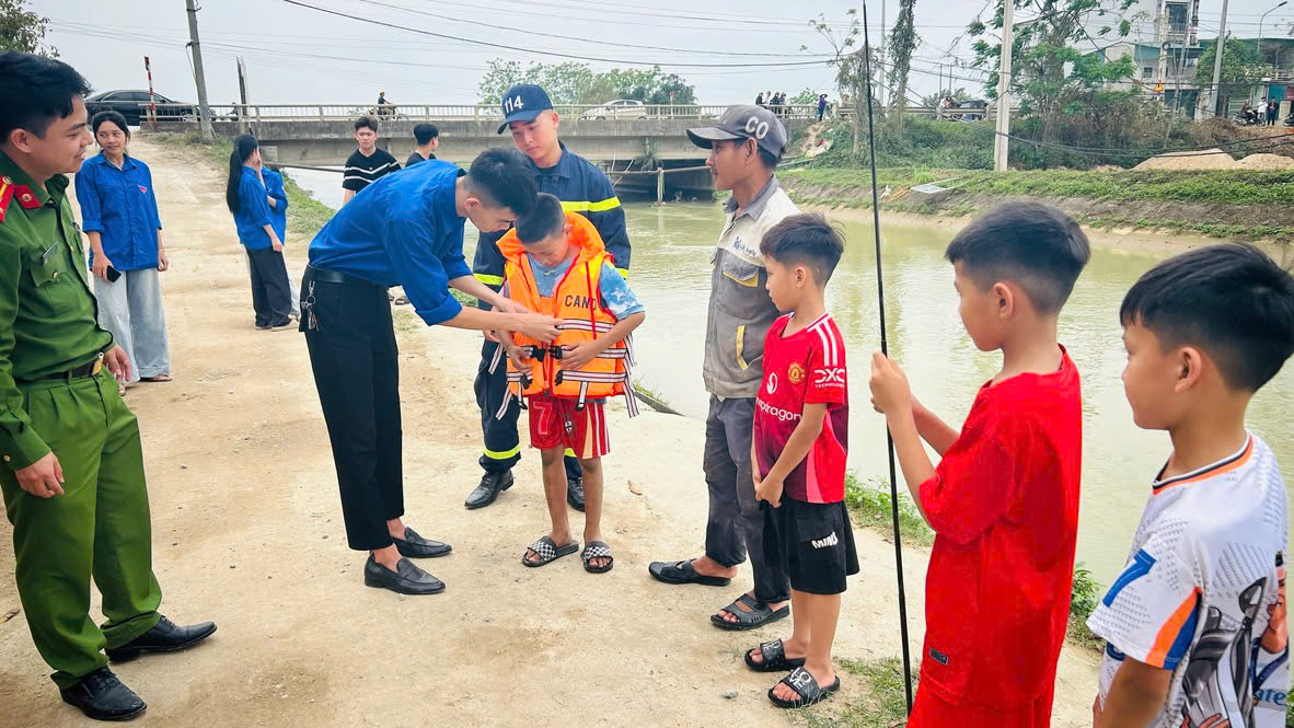 Đuối nước khiến hàng chục trẻ em Thanh Hóa tử vong và biện pháp phòng chống - Ảnh 3.