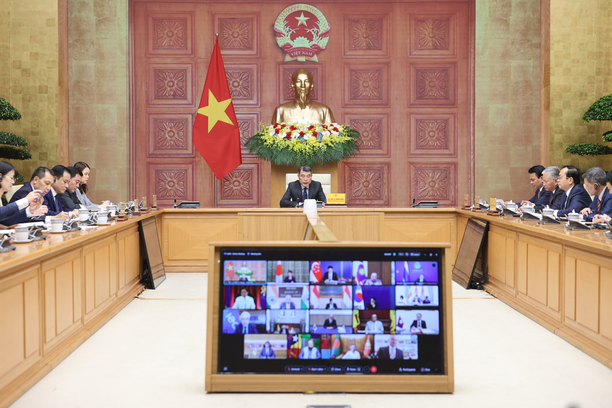 Thủ tướng tham dự Hội nghị Thượng đỉnh AZEC mở rộng về tự chủ năng lượng- Ảnh 1.