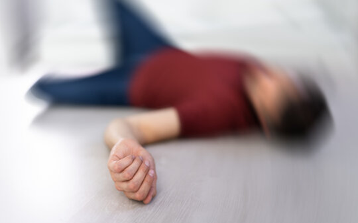 Người đ&agrave;n &ocirc;ng 24 tuổi tử vong v&igrave; bỏ qua cảnh b&aacute;o từ 1 nốt ruồi "lạ", b&aacute;c sĩ lắc đầu điểm mặt chi t&ecirc;n dấu hiệu - Ảnh 2.