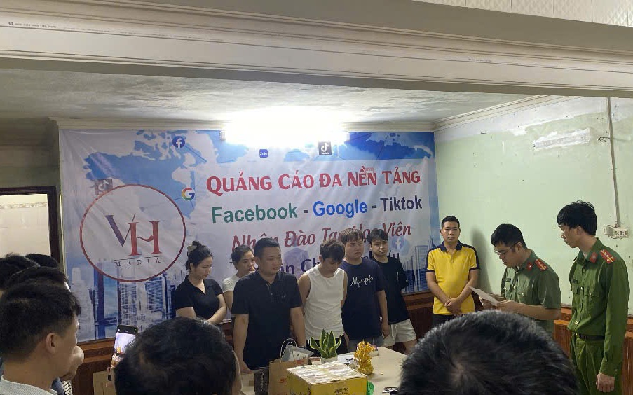 Hưng Yên triệt phá đường dây sản xuất, buôn bán thuốc giả trên mạng xã hội