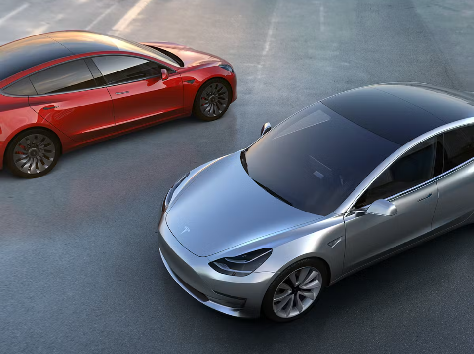 Giá xe điện tiếp tục giảm, sắp rẻ bằng xe xăng - Ảnh 1.