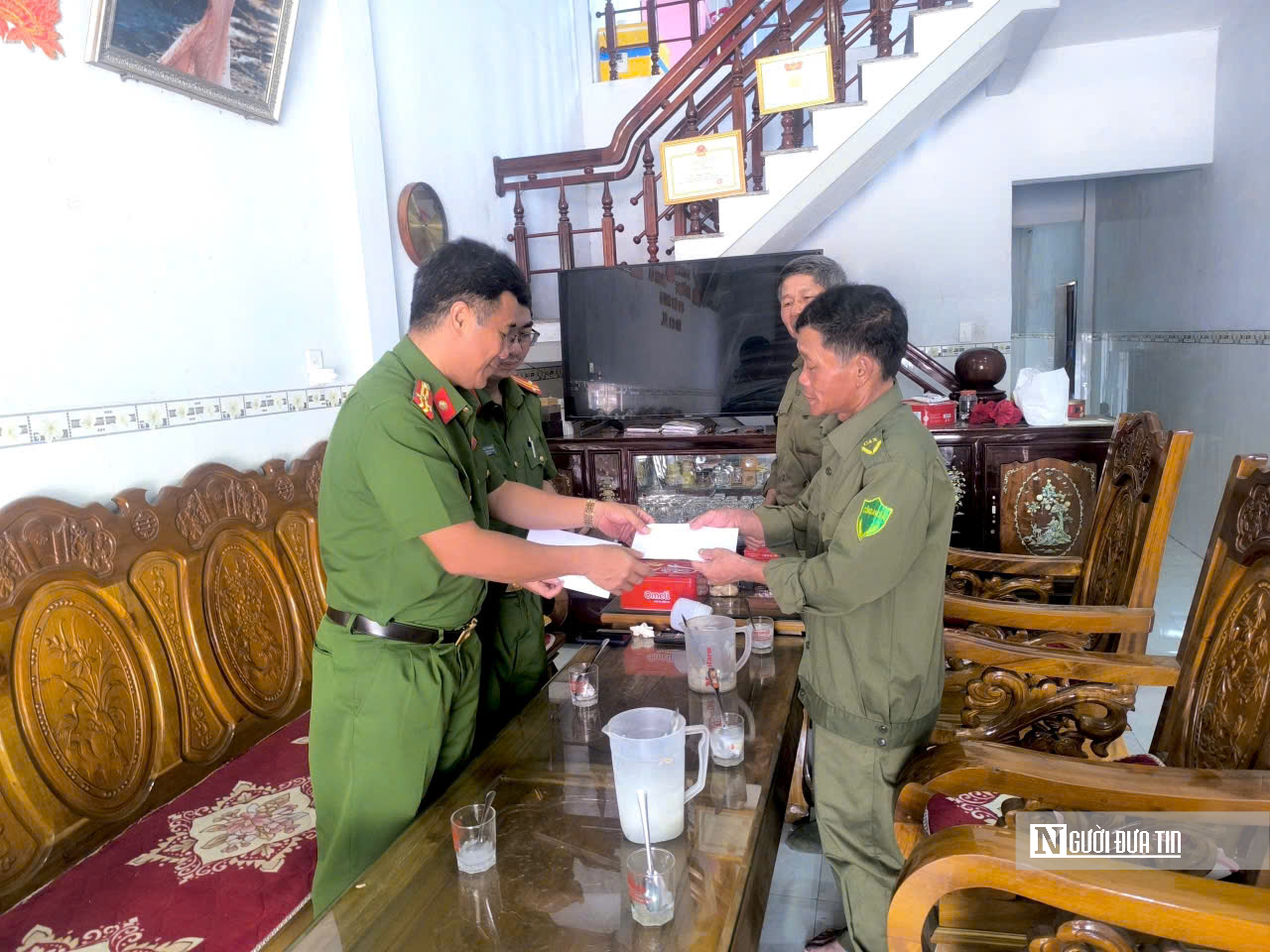 Quảng Ng&atilde;i khẩn trương khoanh v&ugrave;ng, kiểm so&aacute;t nguy cơ dịch dại sau vụ ch&oacute; tấn c&ocirc;ng nhiều người- Ảnh 3.