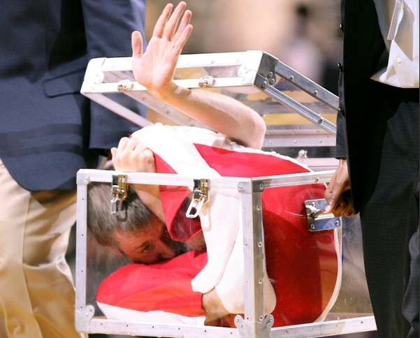 Dị nh&acirc;n &ldquo;người cao su&rdquo; v&agrave; h&agrave;nh tr&igrave;nh ph&aacute; vỡ mọi giới hạn cơ thể  - Ảnh 2.