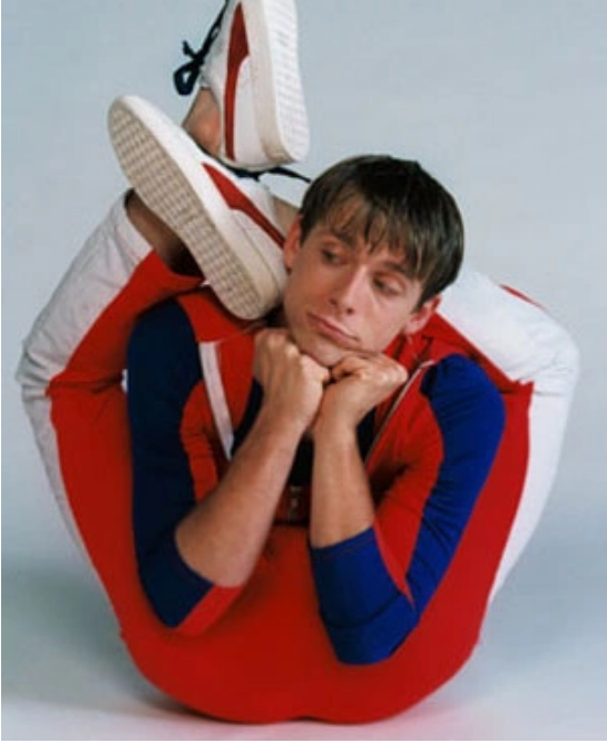 Dị nh&acirc;n &ldquo;người cao su&rdquo; v&agrave; h&agrave;nh tr&igrave;nh ph&aacute; vỡ mọi giới hạn cơ thể  - Ảnh 1.