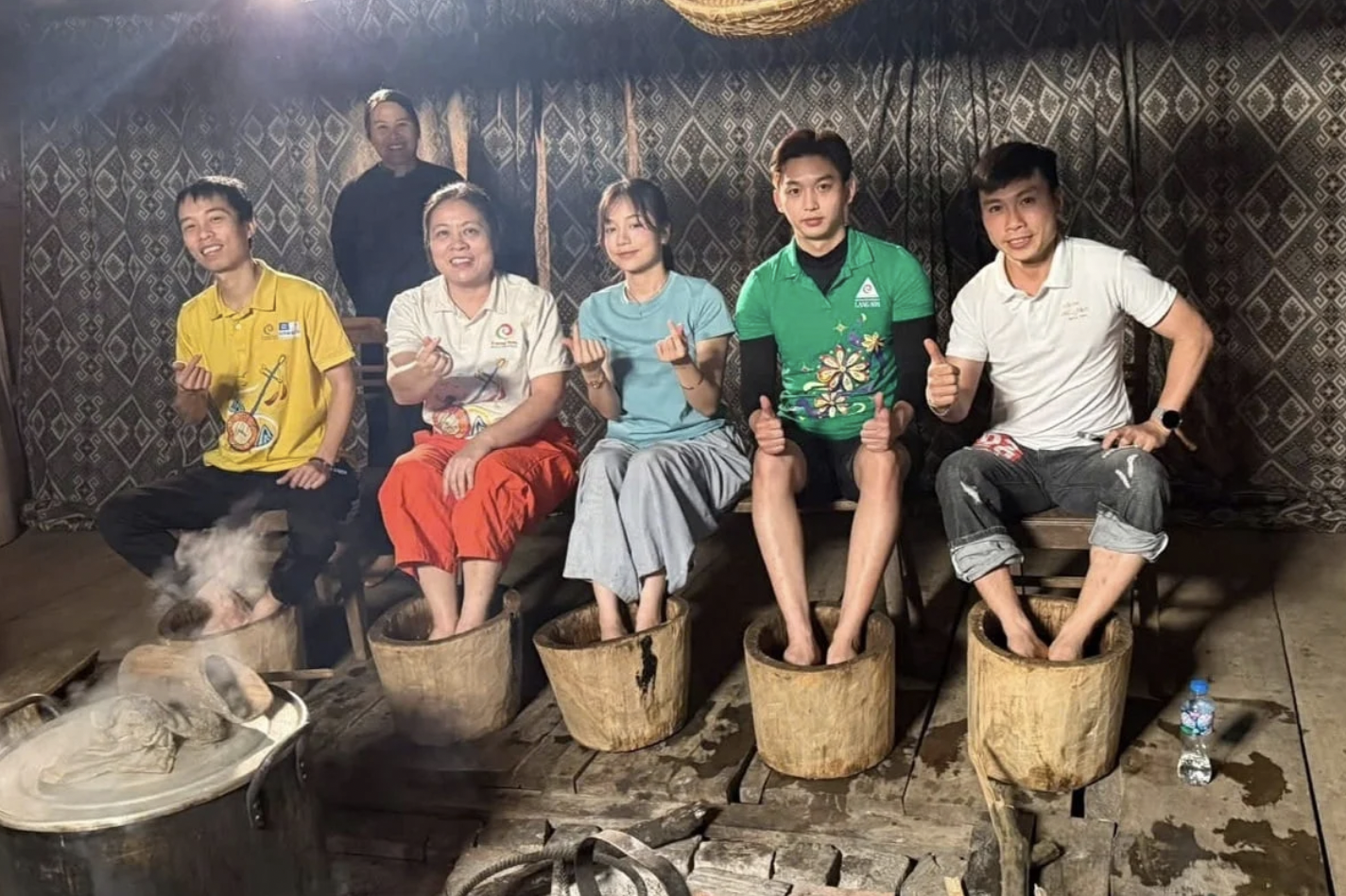 Thử nghiệm du lịch Net Zero từ một bản làng biệt lập - Ảnh 2.