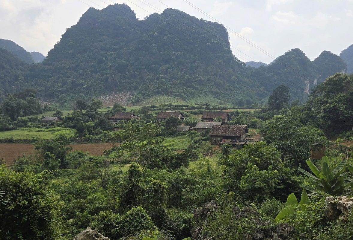 Thử nghiệm du lịch Net Zero từ một bản làng biệt lập - Ảnh 1.