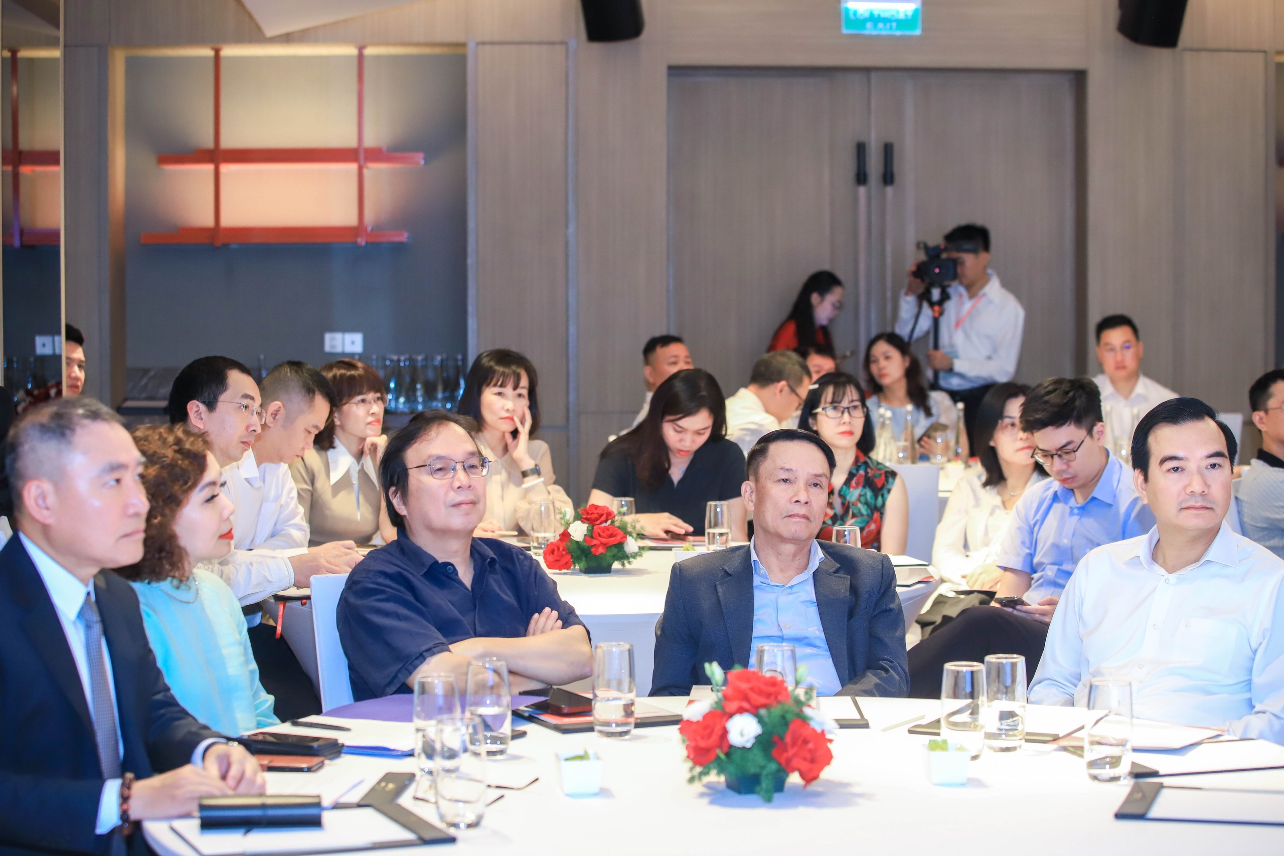 Luật Báo chí (sửa đổi): Cân bằng giữa định hướng chính trị và đổi mới sáng tạo - Ảnh 2.