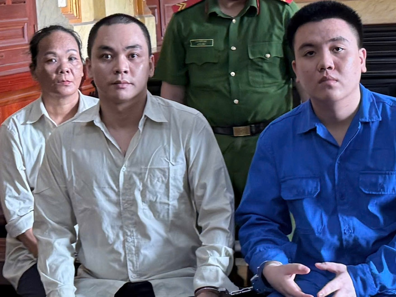 Mẹ con cùng vào tù vì làm điều phi pháp- Ảnh 1. Mẹ con cùng vào tù vì làm điều phi pháp- Ảnh 1.