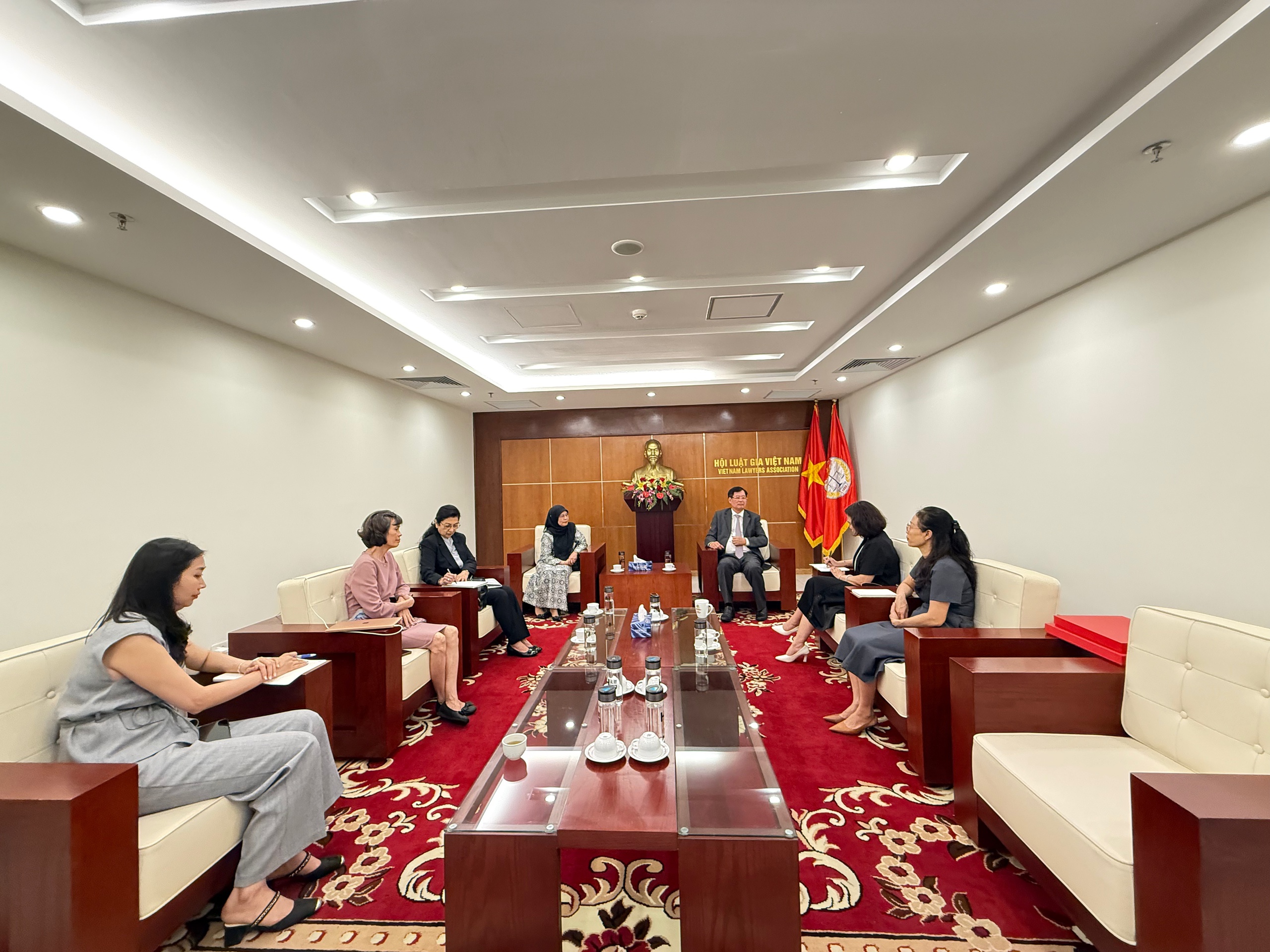 Phó Chủ tịch Hội Luật gia Việt Nam tiếp Chủ tịch Hiệp hội Luật Đông Nam Á- Ảnh 1.