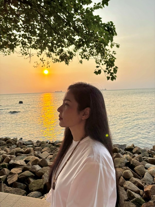 "Đệ nhất mỹ nh&acirc;n" một thời, r&uacute;t khỏi showbiz để tận hưởng cuộc sống b&igrave;nh y&ecirc;n - Ảnh 10.