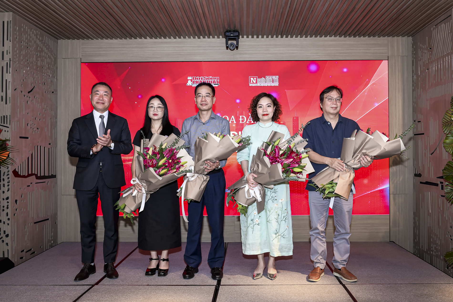 Nhịp cầu báo chí trong dòng chảy doanh nghiệp và xã hội  - Ảnh 7.