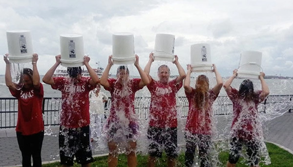 V&igrave; sao tr&agrave;o lưu thử th&aacute;ch giội nước đ&aacute; bất ngờ g&acirc;y sốt với sứ mệnh ho&agrave;n to&agrave;n mới? - Ảnh 1.