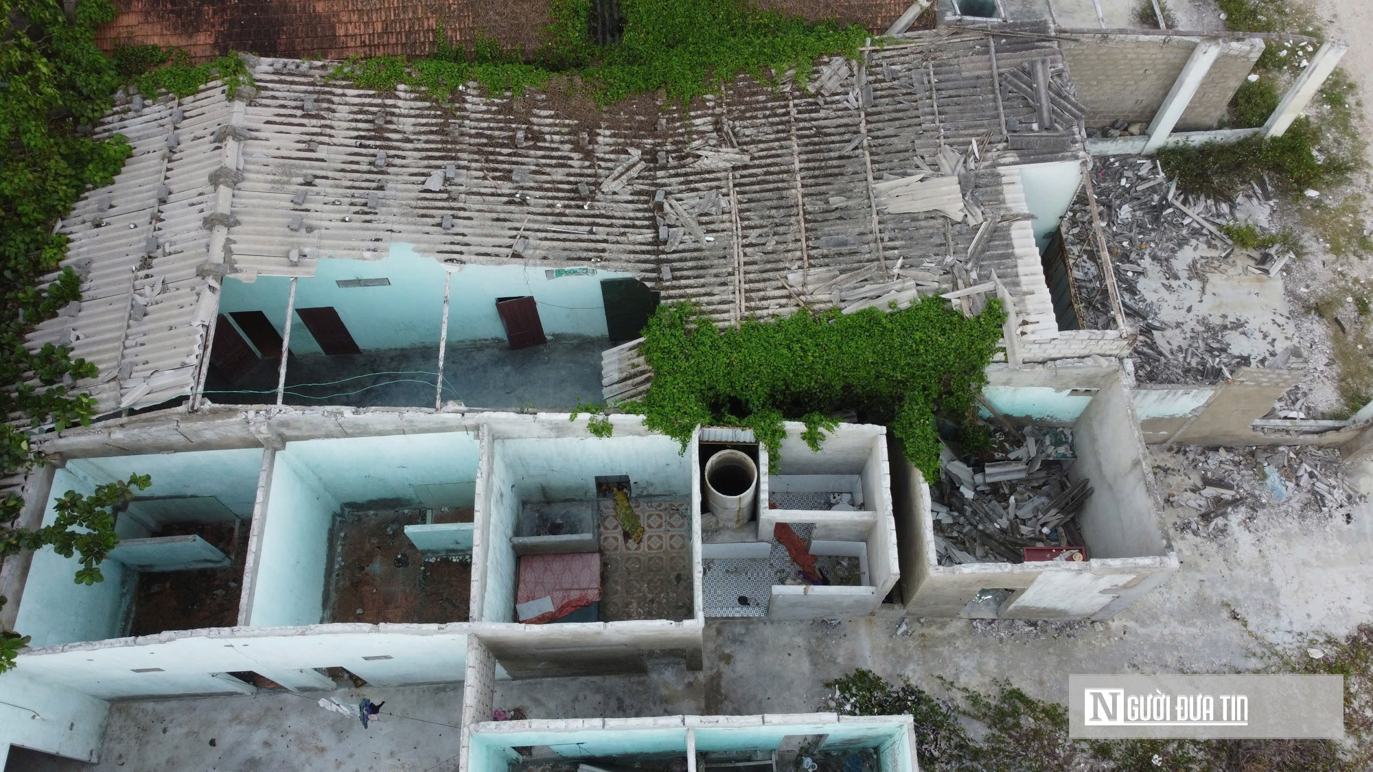 Giải toả h&agrave;ng loạt ki ốt nhếch nh&aacute;c ở &ldquo;thi&ecirc;n đường sung sướng&rdquo; H&ograve;n C&acirc;u- Ảnh 3.