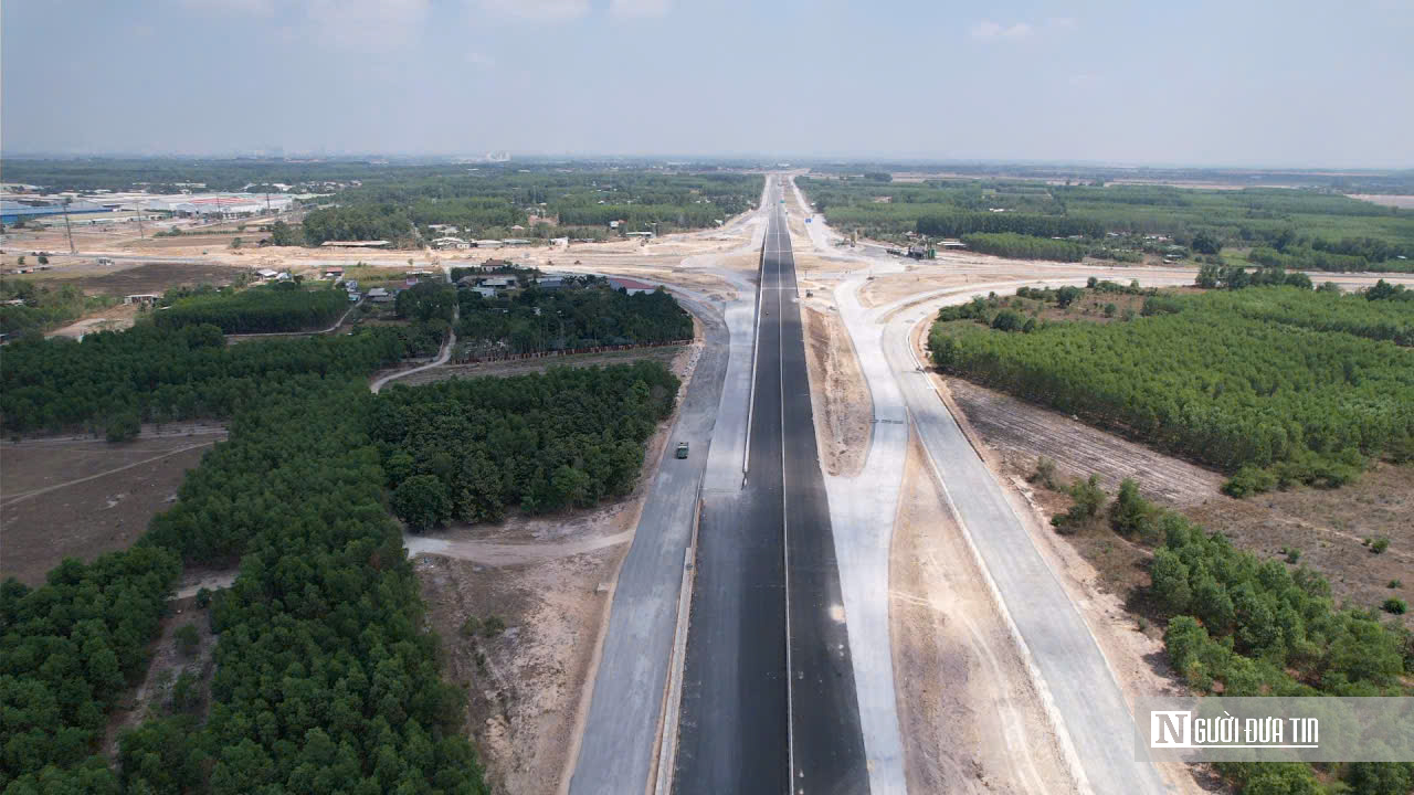 V&agrave;nh đai 3 qua Đồng Nai tăng tốc về đ&iacute;ch, diện mạo tuyến đường dần th&agrave;nh h&igrave;nh- Ảnh 8.