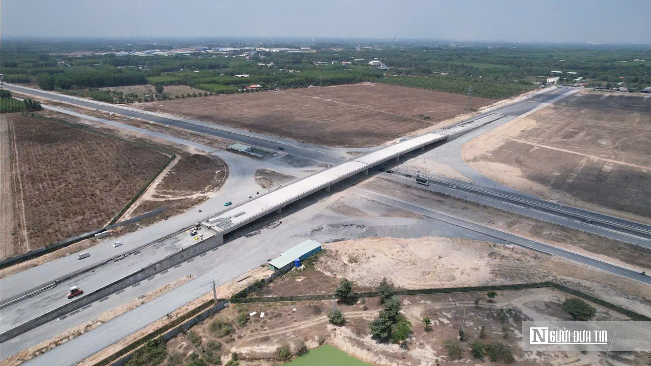 V&agrave;nh đai 3 qua Đồng Nai tăng tốc về đ&iacute;ch, diện mạo tuyến đường dần th&agrave;nh h&igrave;nh- Ảnh 11.