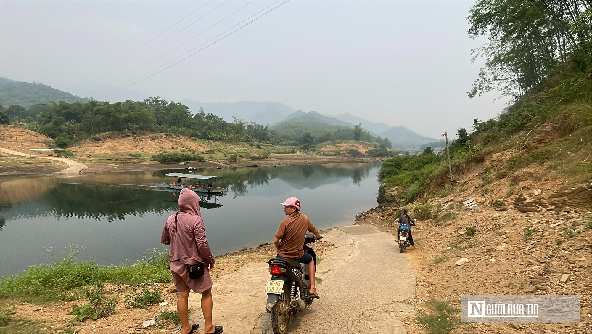 8 năm kh&ocirc;ng c&oacute; cầu v&agrave; sự nhọc nhằn của ngh&igrave;n nh&acirc;n khẩu b&ecirc;n d&ograve;ng s&ocirc;ng M&atilde;.- Ảnh 5.