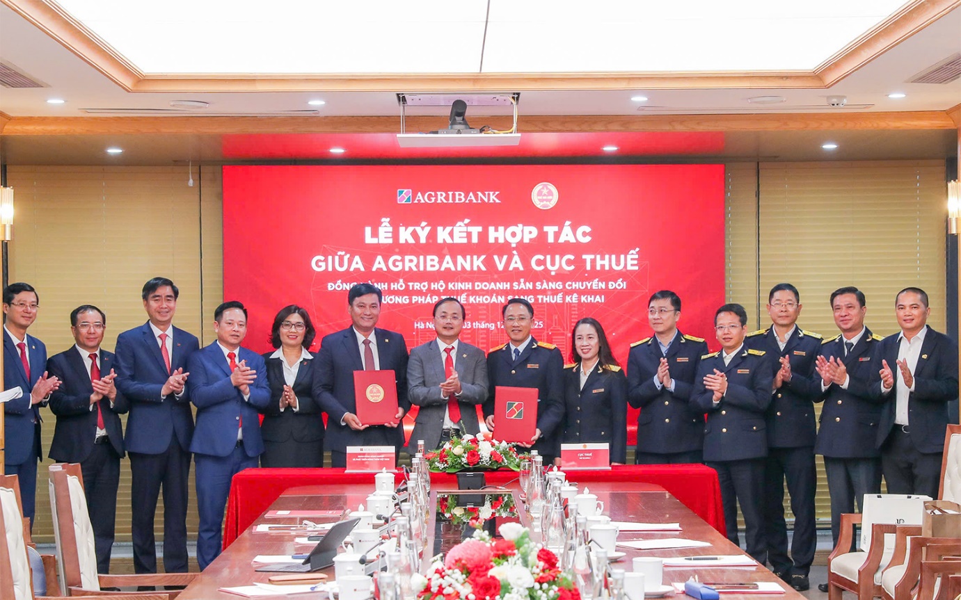 Agribank hợp tác Cục Thuế hỗ trợ hộ kinh doanh chuyển đổi sang thuế kê khai