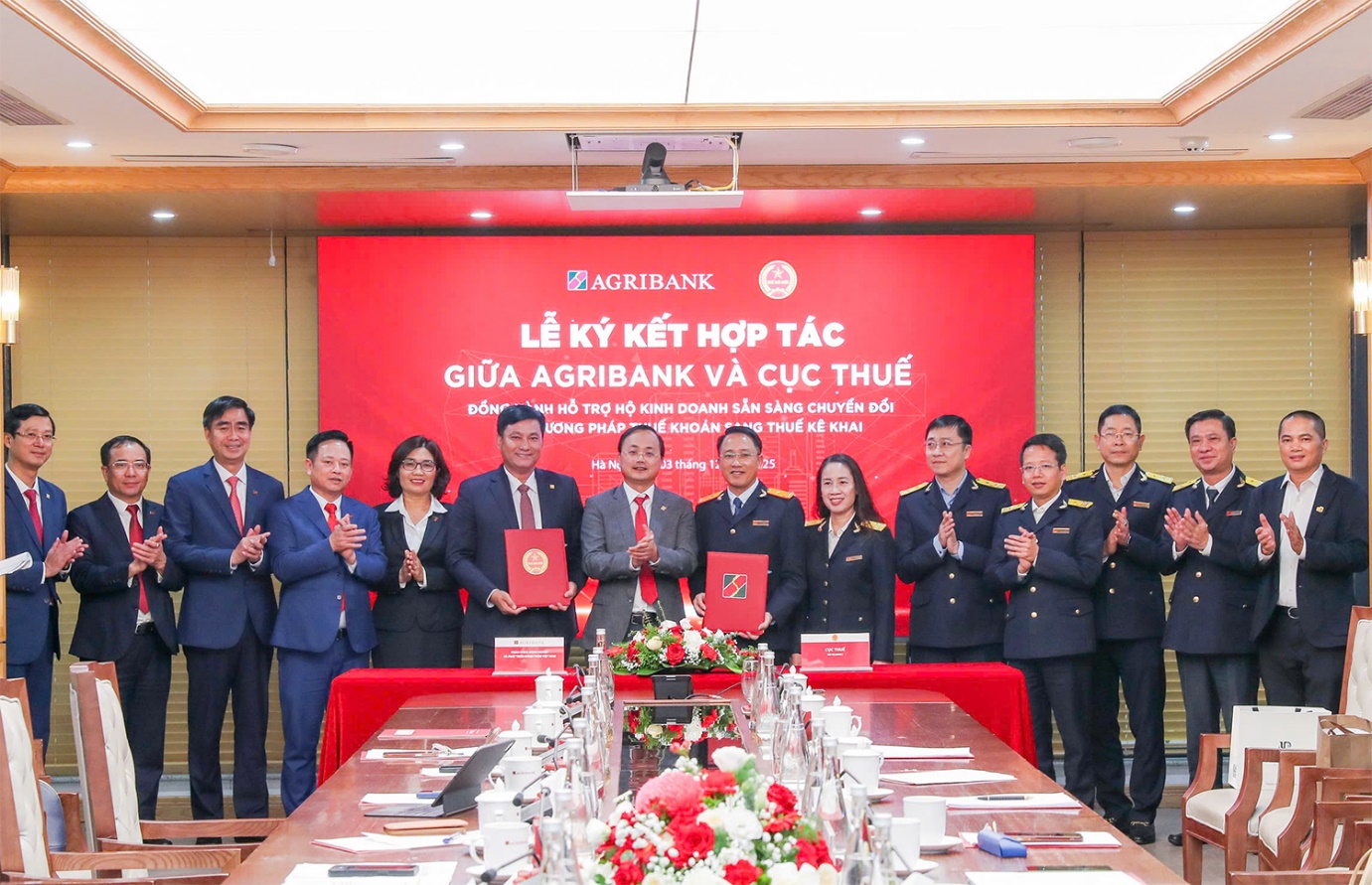 Agribank đồng h&agrave;nh c&ugrave;ng hộ kinh doanh: K&ecirc; khai thuế dễ d&agrave;ng - Chuyển đổi doanh nghiệp vững v&agrave;ng- Ảnh 1.