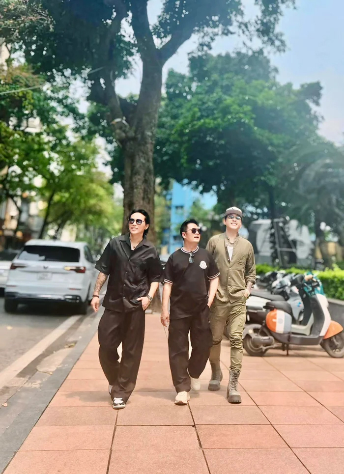 Động thái mới gây chú ý của ca sĩ Tuấn Hưng - Ảnh 1.