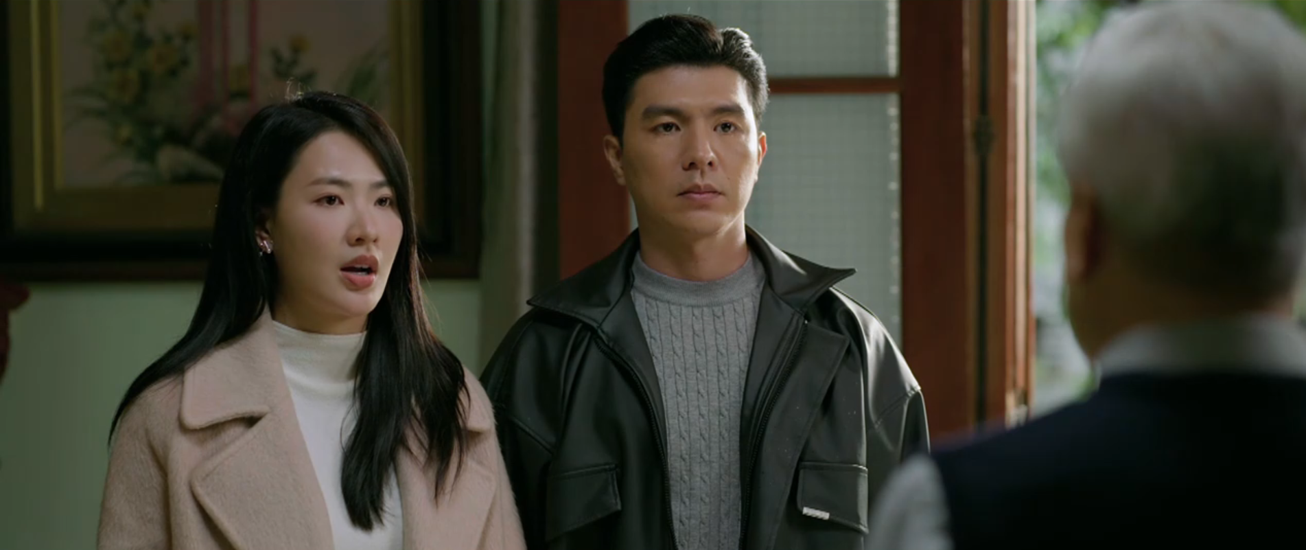 Cặp tình nhân đăng ảnh 