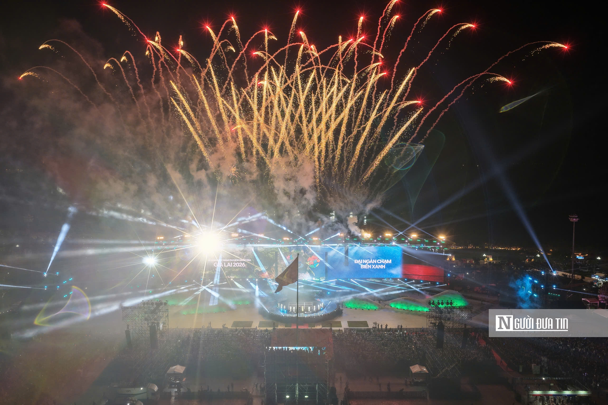 Tuần lễ khai mạc Năm Du lịch Quốc gia – Gia Lai 2026: Lượng khách tăng vượt trội, ấn tượng đêm khai mạc hoành tráng - Ảnh 2.