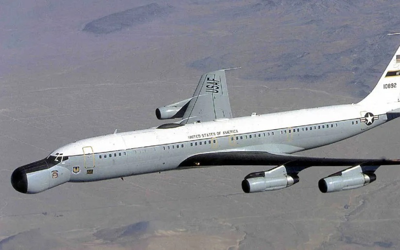 Iran v&agrave; Oman đang soạn thảo nghị định thư "gi&aacute;m s&aacute;t" lưu th&ocirc;ng qua eo biển Hormuz - Ảnh 1.