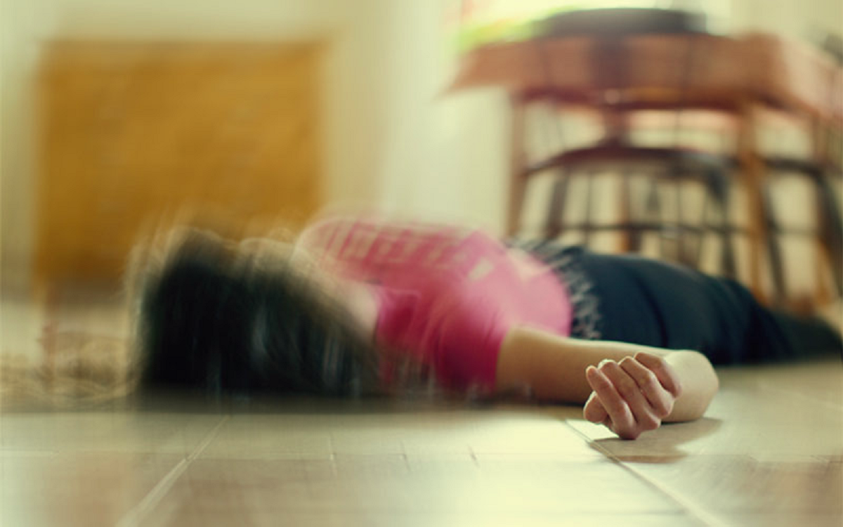 Người đ&agrave;n 33 tuổi nguy kịch do đi m&aacute;t xa theo kiểu "chẳng giống ai" - Ảnh 2.