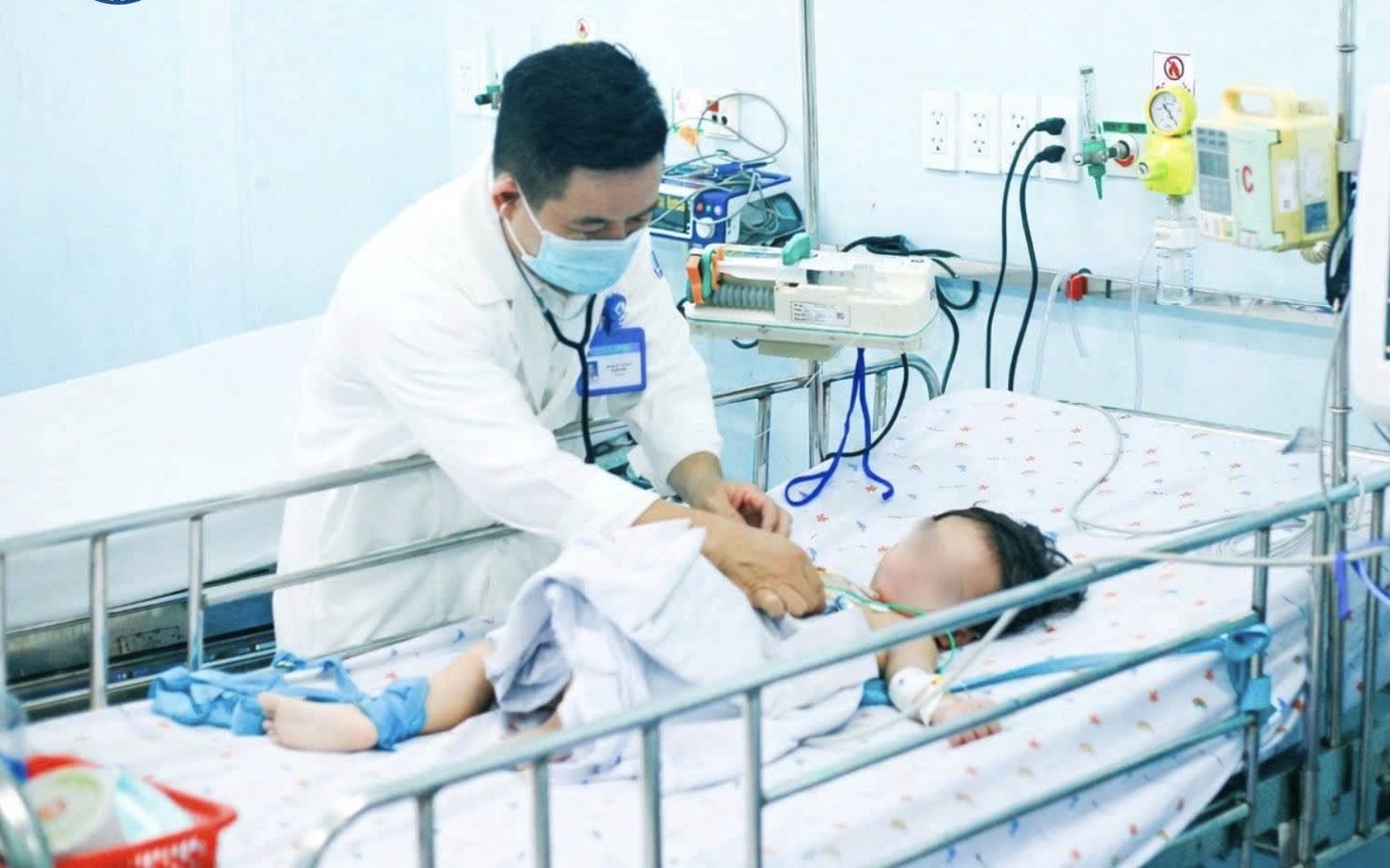 TP.HCM: Bệnh tay chân miệng tăng gần 200%, xuất hiện chủng virus nguy hiểm EV71