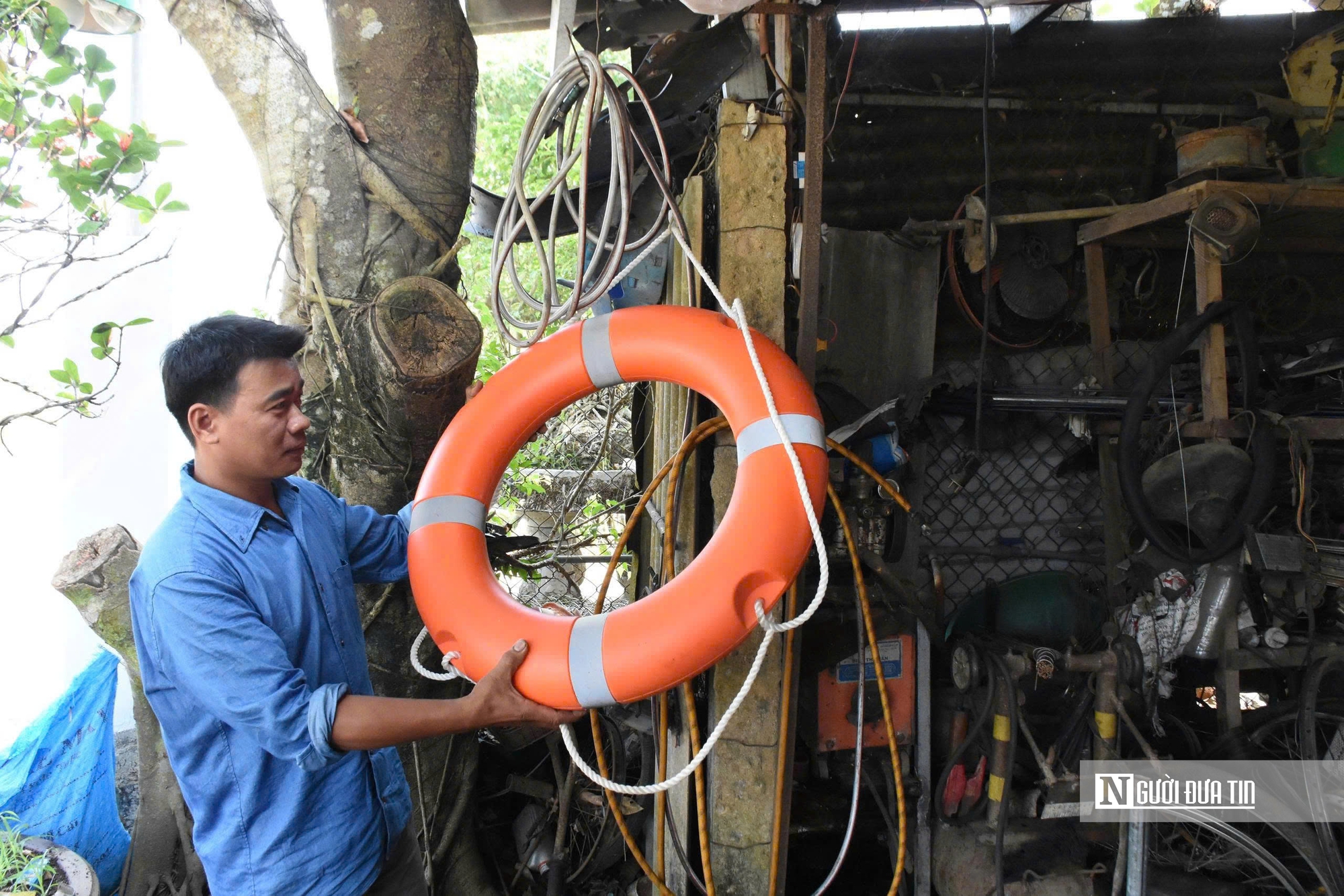 D&acirc;n sống bất an b&ecirc;n d&ograve;ng k&ecirc;nh &ldquo;trắng&rdquo; hộ lan- Ảnh 5.