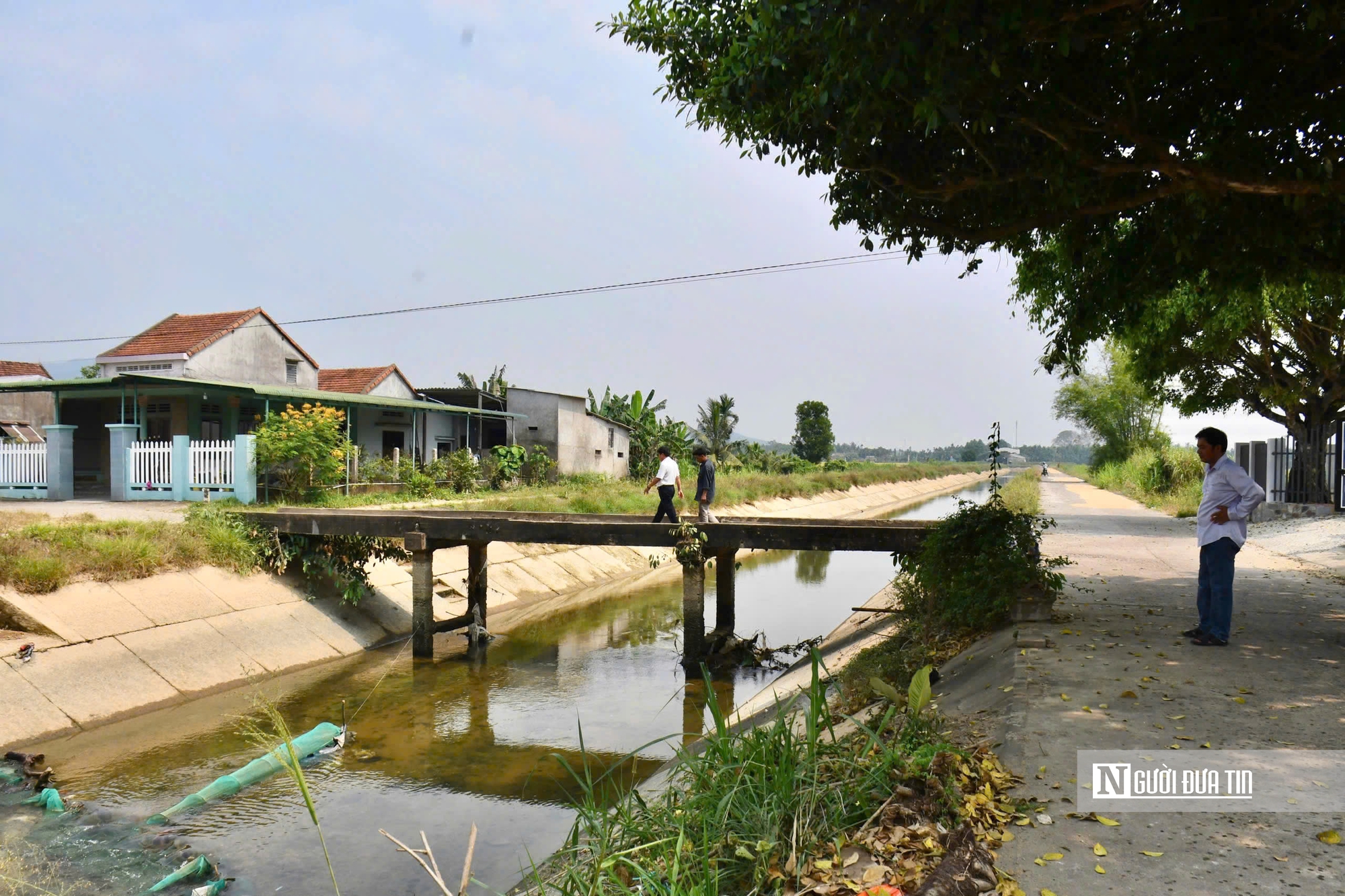 Dân sống bất an bên dòng kênh “trắng” hộ lan- Ảnh 4.