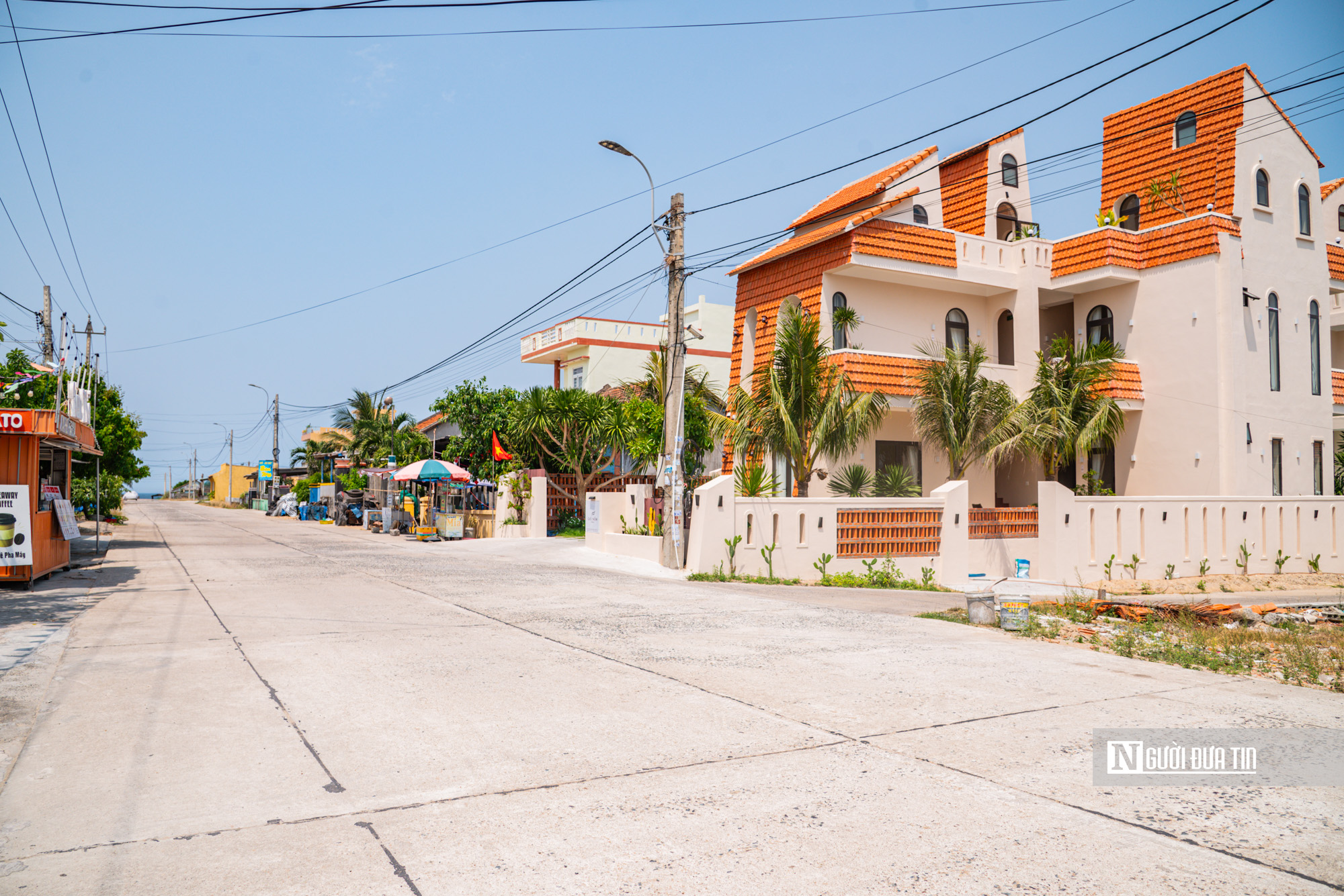 Ng&ocirc;i l&agrave;ng m&aacute;i đỏ ở Đắk Lắk trong &ldquo;Hẹn em ng&agrave;y nhật thực&rdquo; h&uacute;t kh&aacute;ch- Ảnh 17.