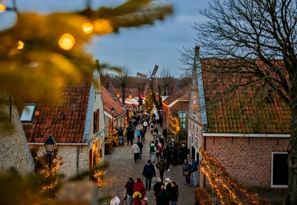 Khung cảnh y&ecirc;n b&igrave;nh ở ng&ocirc;i l&agrave;ng độc đ&aacute;o, c&oacute; tuổi đời h&agrave;ng trăm năm - Ảnh 4.