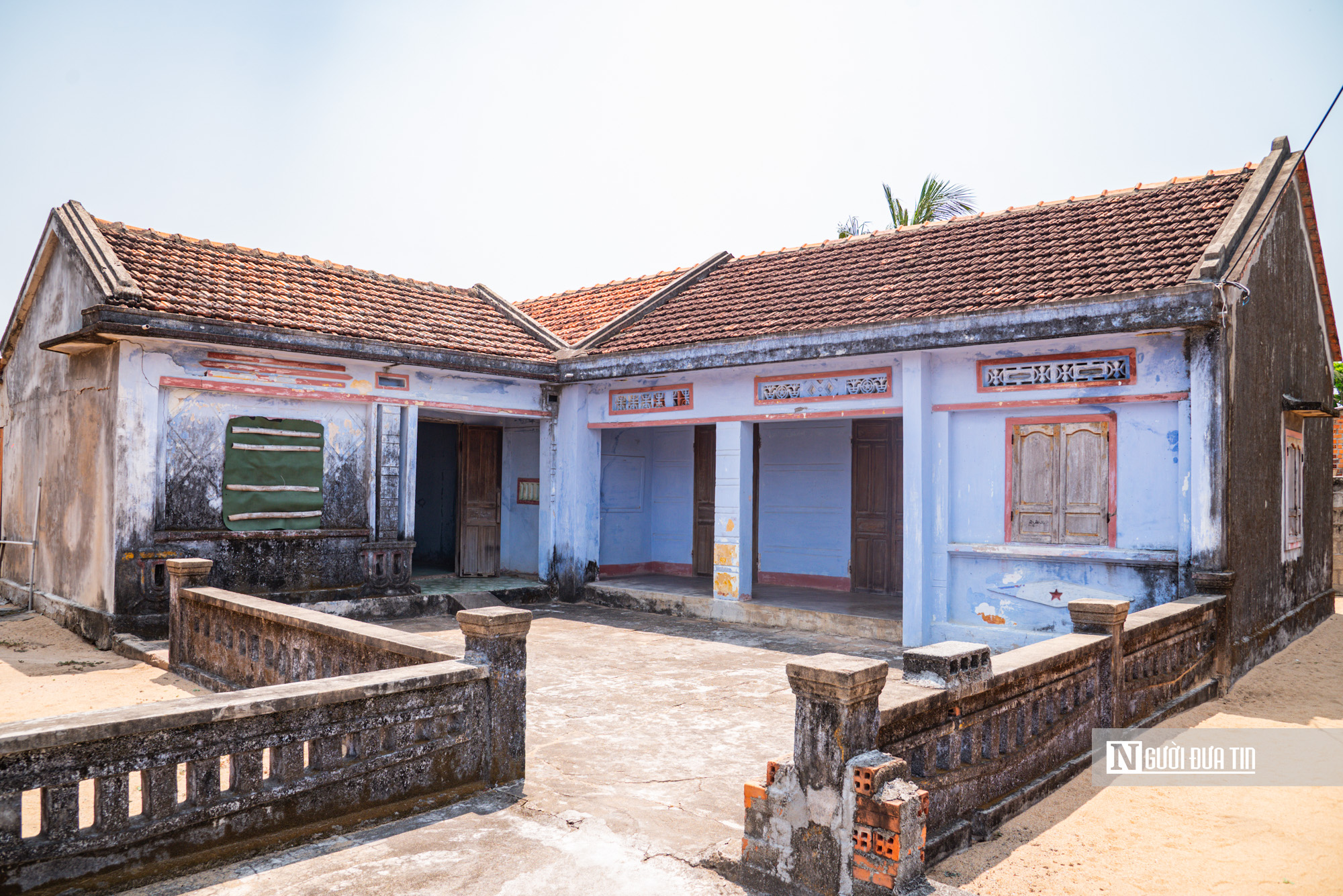 Ng&ocirc;i l&agrave;ng m&aacute;i đỏ ở Đắk Lắk trong &ldquo;Hẹn em ng&agrave;y nhật thực&rdquo; h&uacute;t kh&aacute;ch- Ảnh 7.