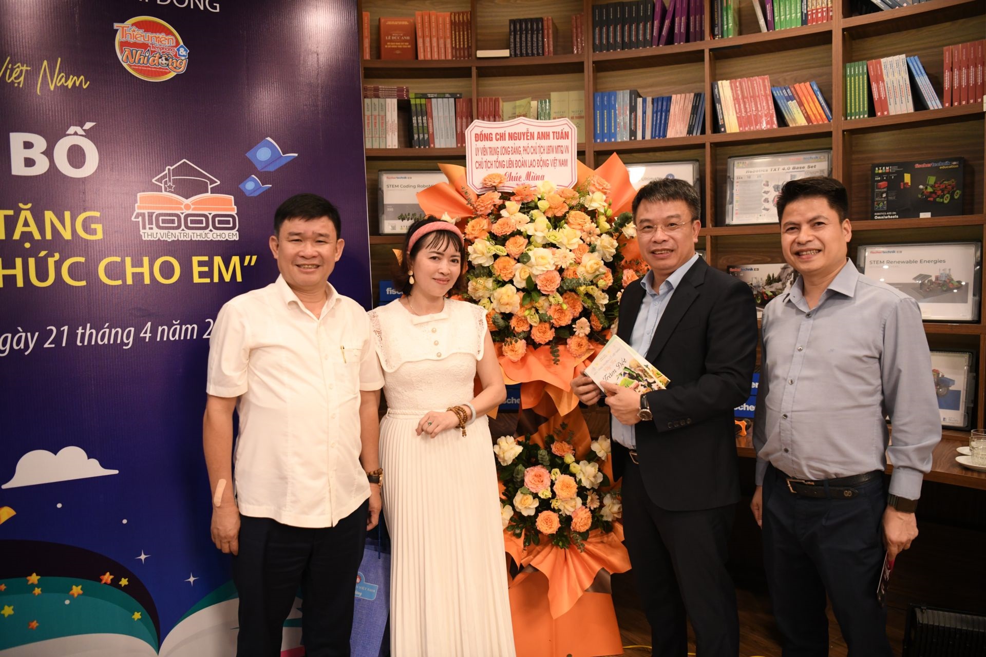 Khởi động dự án 1.000 thư viện tri thức cho học sinh- Ảnh 11.