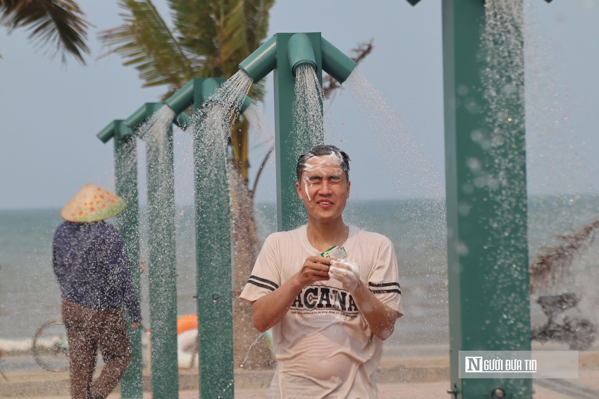 Cửa L&ograve; gấp r&uacute;t "thay &aacute;o mới" sẵn s&agrave;ng đ&oacute;n kh&aacute;ch m&ugrave;a du lịch biển- Ảnh 7.