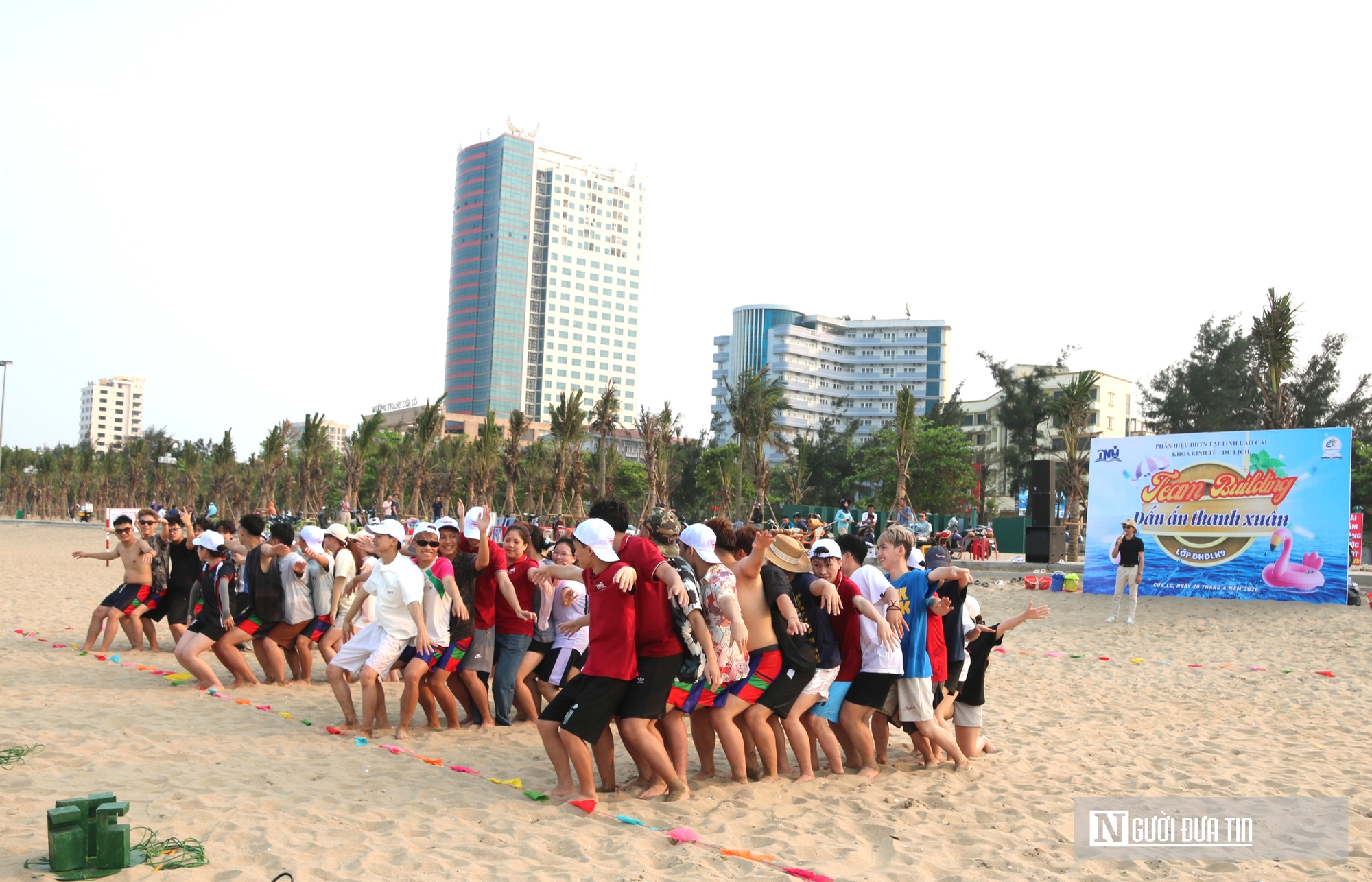 Cửa L&ograve; gấp r&uacute;t "thay &aacute;o mới" sẵn s&agrave;ng đ&oacute;n kh&aacute;ch m&ugrave;a du lịch biển- Ảnh 2.